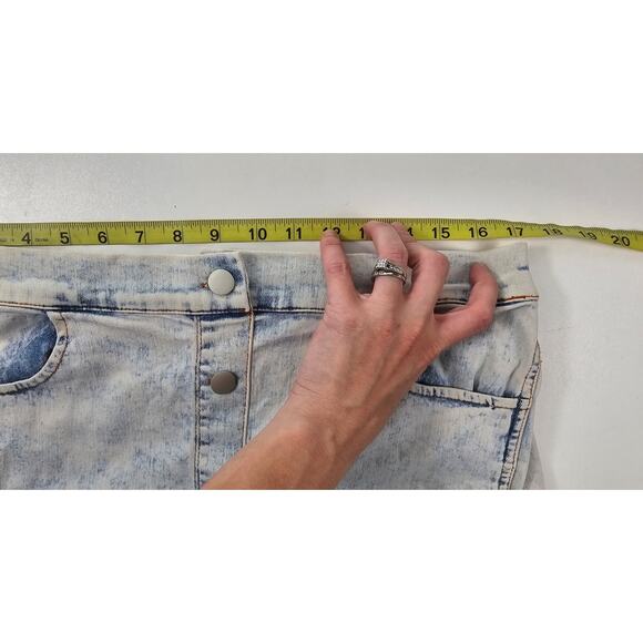 Skies are blue L pullover on elastic waist skirt midi denim button front skirt - Picture 8 of 9